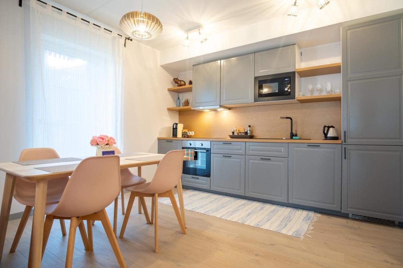 Dream Stay - Brand New Apartment With Balcony & Free Parking 塔林 外观 照片