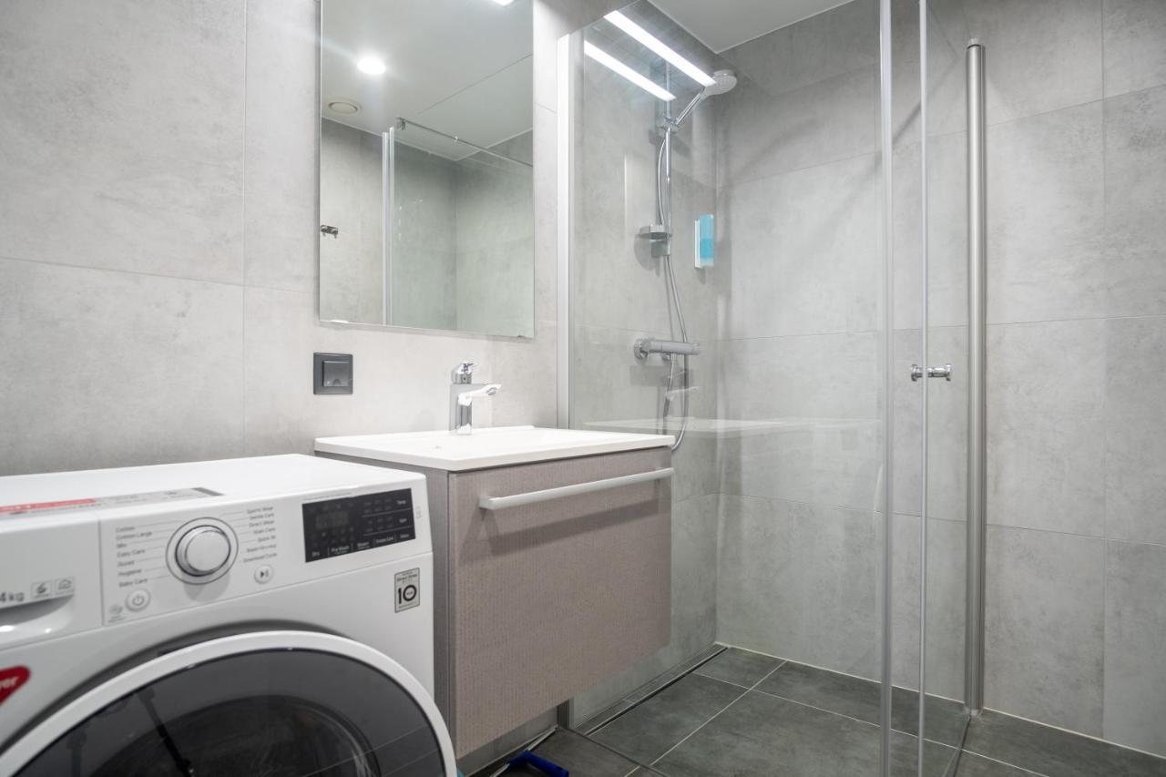 Dream Stay - Brand New Apartment With Balcony & Free Parking 塔林 外观 照片