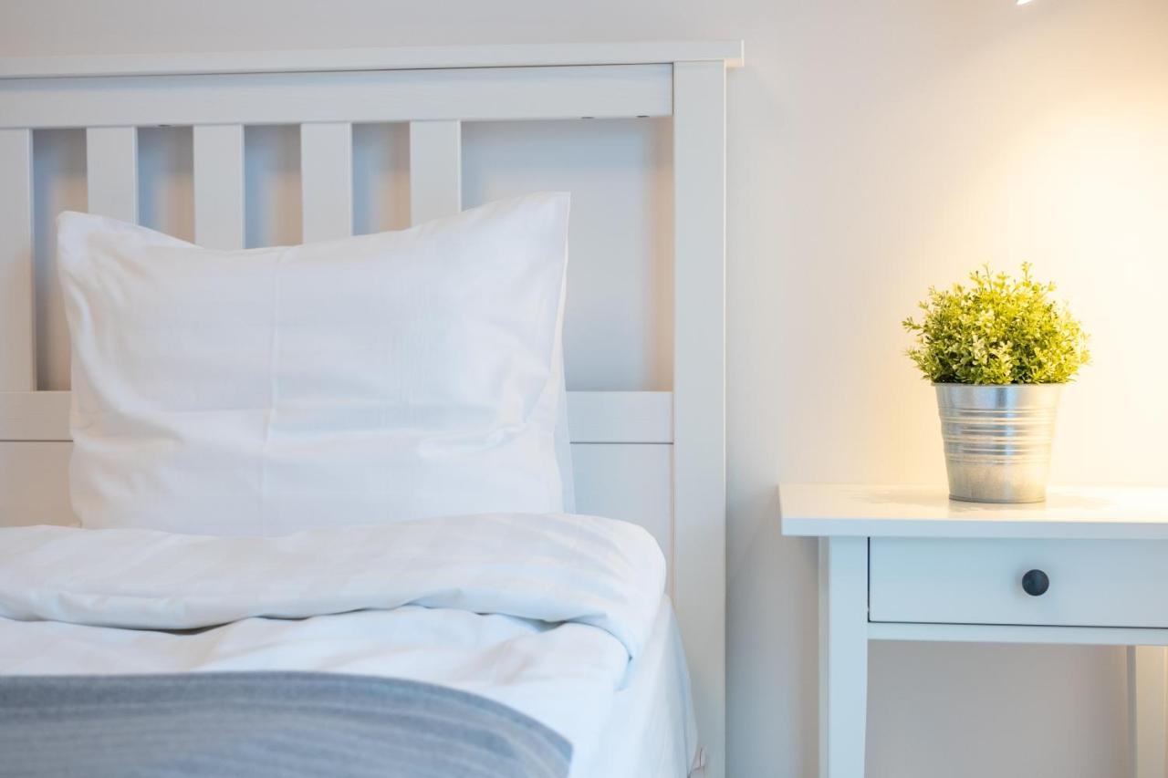 Dream Stay - Brand New Apartment With Balcony & Free Parking 塔林 外观 照片